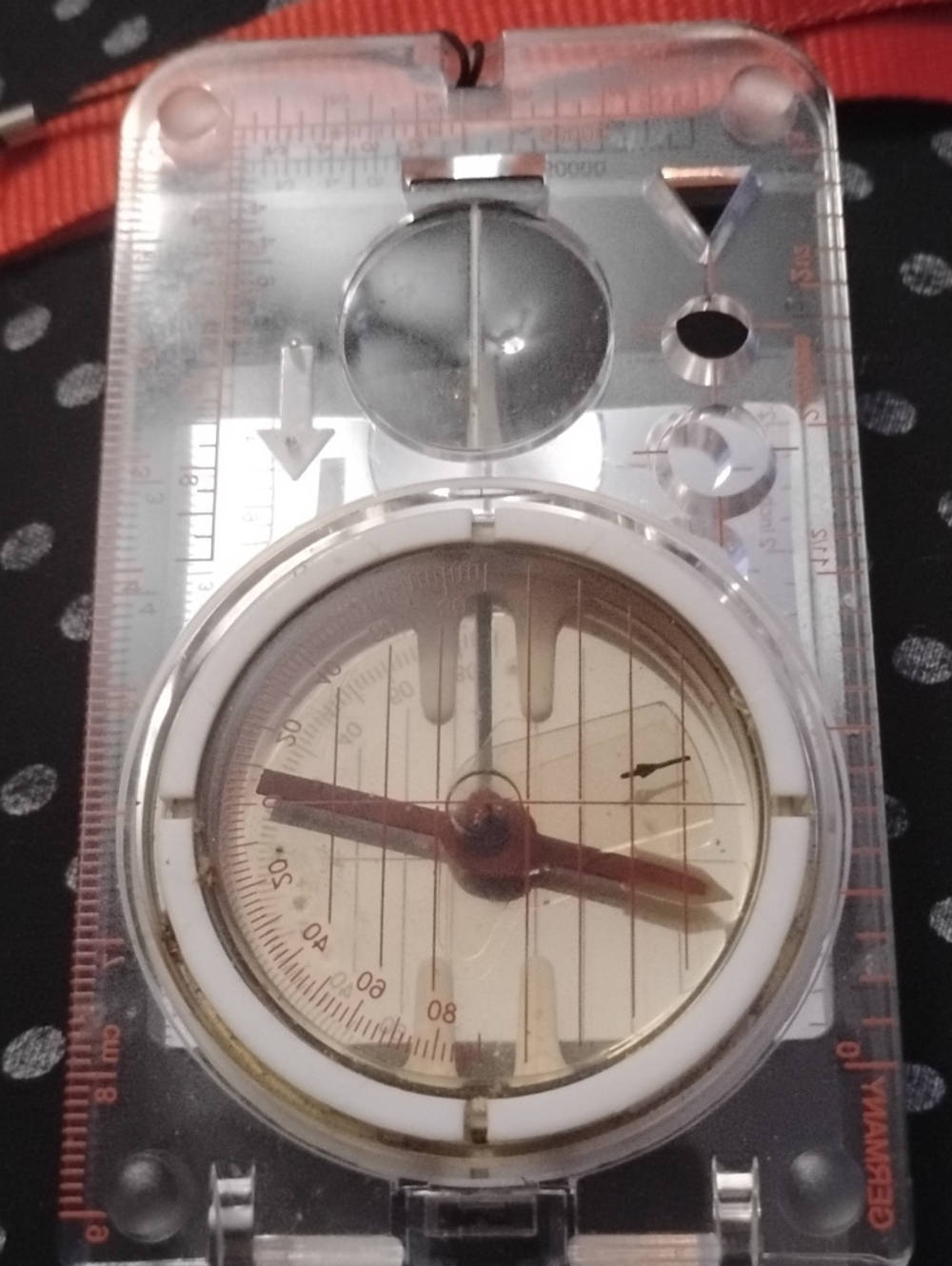 Unbranded Clear Map Compass with Red Needle